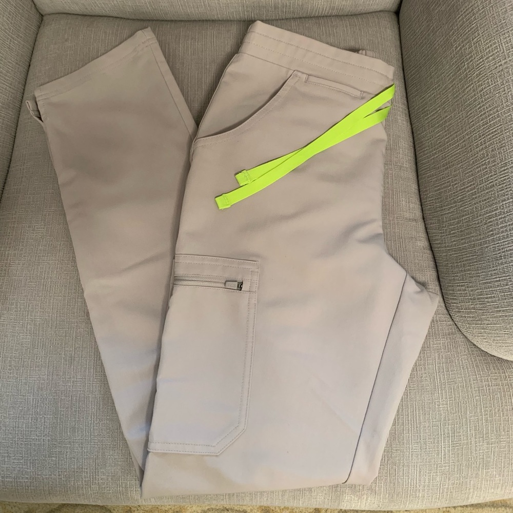 FIGS Slate Yola scrub bottom XS